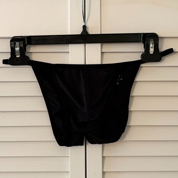 String Bikini with Open Back - Picture 2 of 3